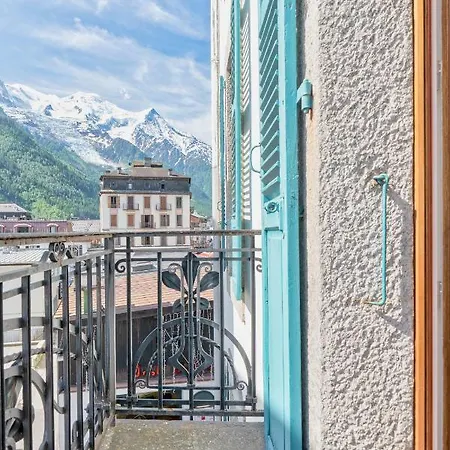 Leonard Apartament *